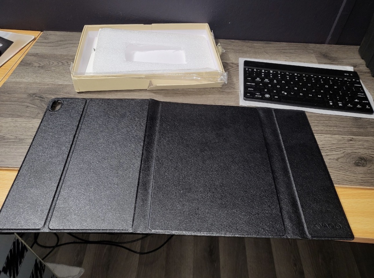 F3S / F3 Bluetooth Back-Lit Keyboard For IOS Android Windows W Kvago Case Charge